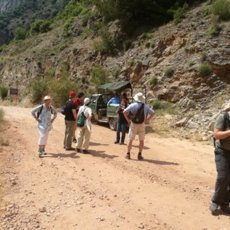 Predikanten doen een 'hike' door de Sacred Valley van de Maronieten.