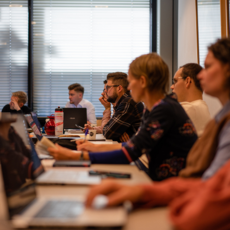 Studenten van de PThU volgen een college