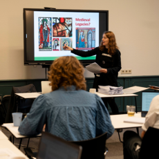 Studenten van de PThU volgen een college
